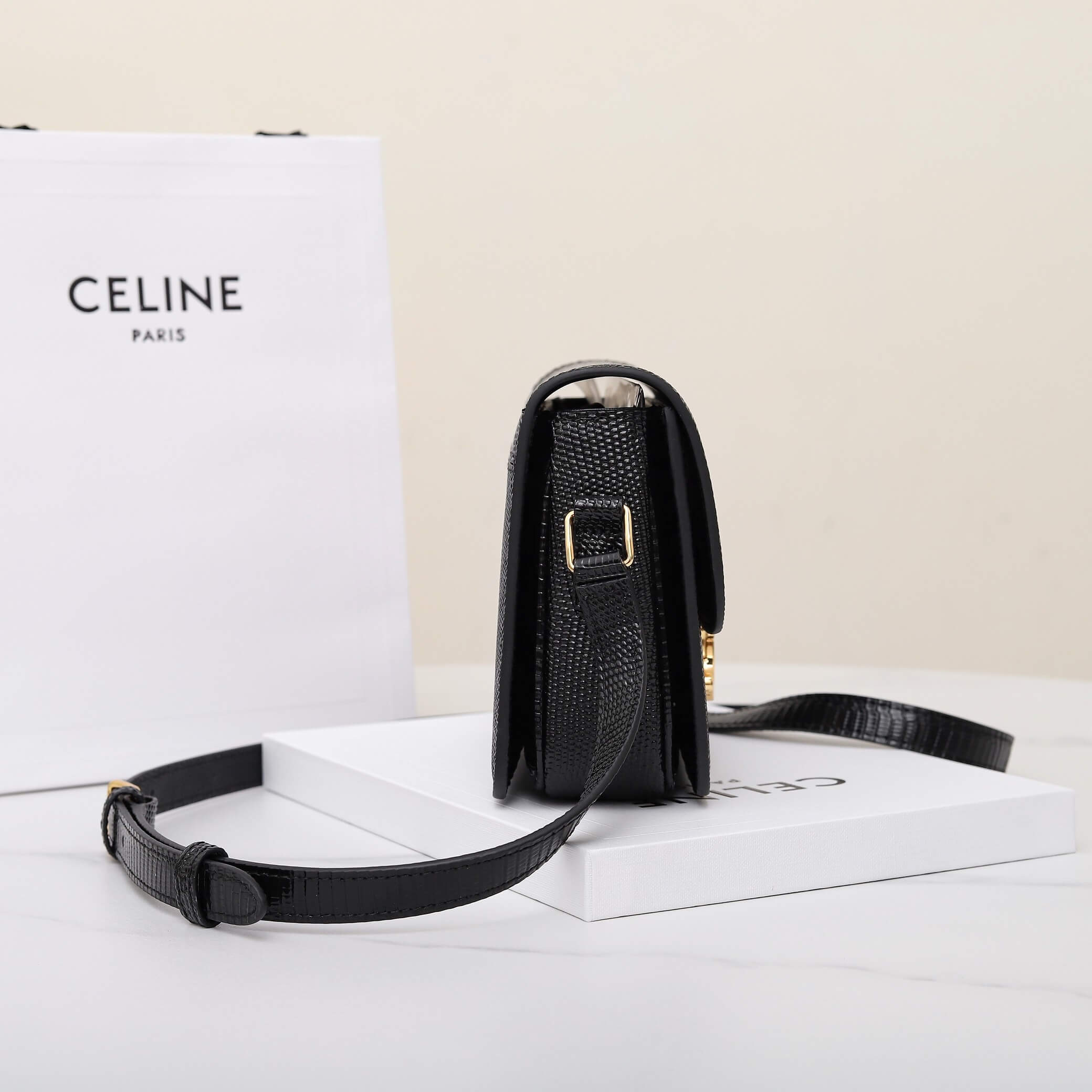 Ce1i*e TEEN TRIOMPHE lizard pattern handbag(HIGH-END GRADE)