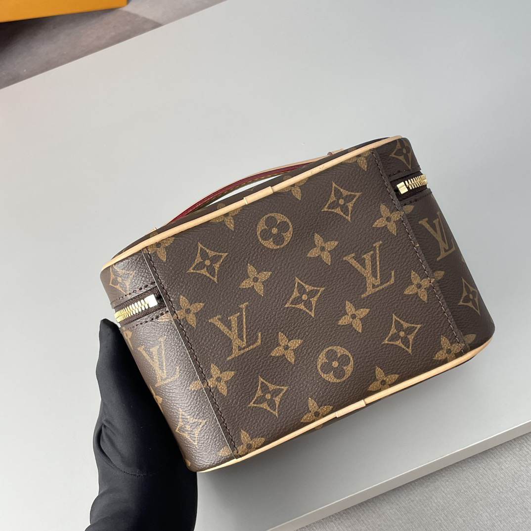 LV Nice Mini
