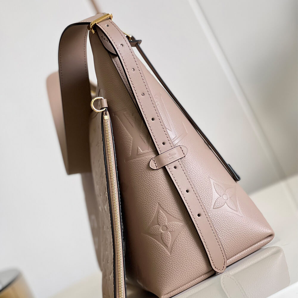 LV CarryAll MM