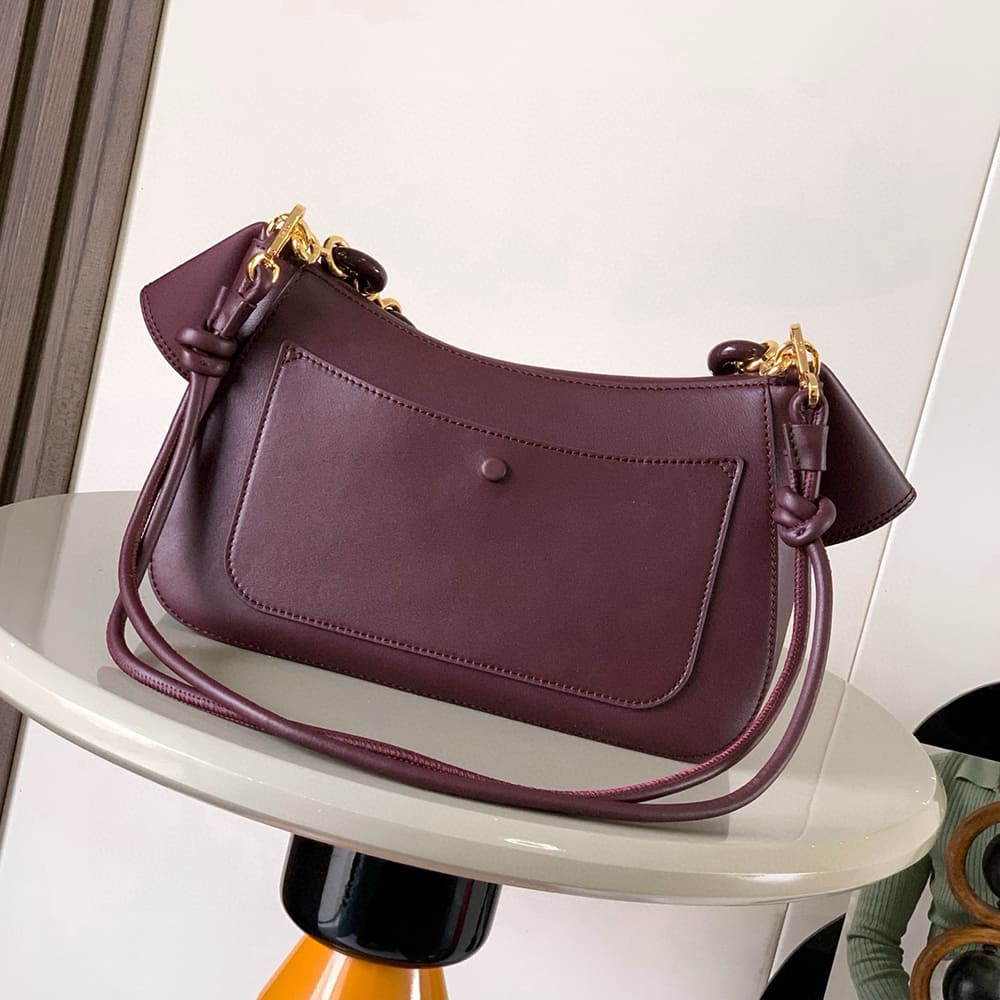 L0ew* Medium Ola bag in smooth calfskin(HIGH-END GRADE)