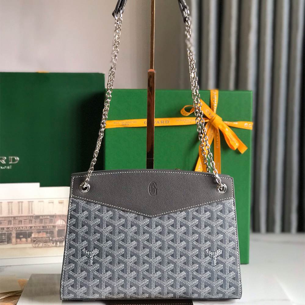 G09ard Structured Roulette PM Bag