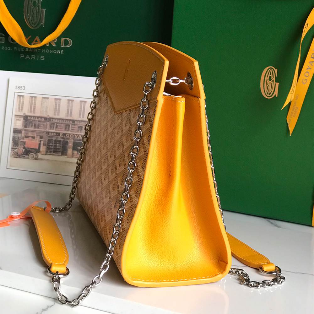 G09ard Structured Roulette PM Bag