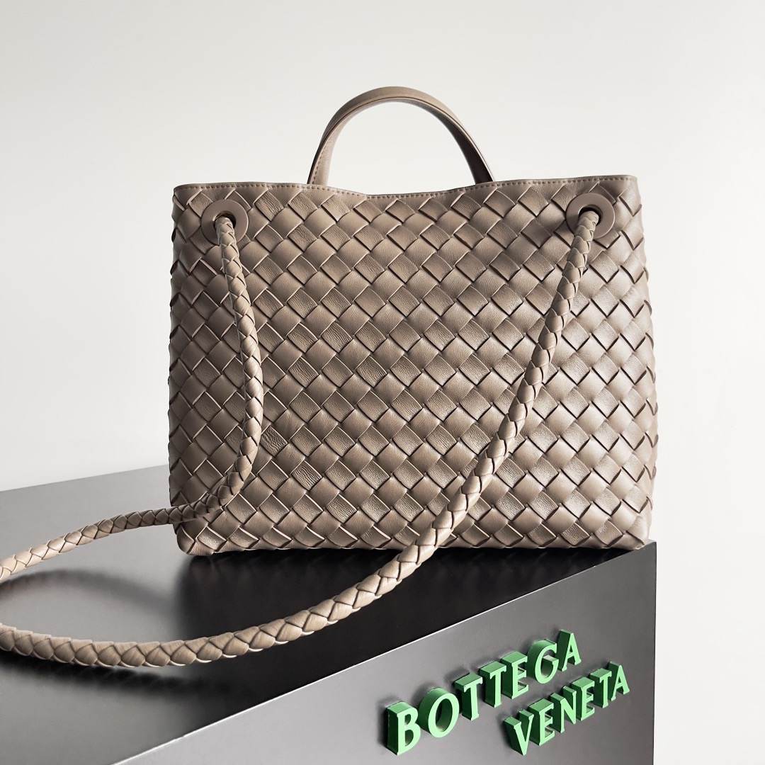 B0tt*ga Ven*ta Medium Andiamo(HIGH-END GRADE)