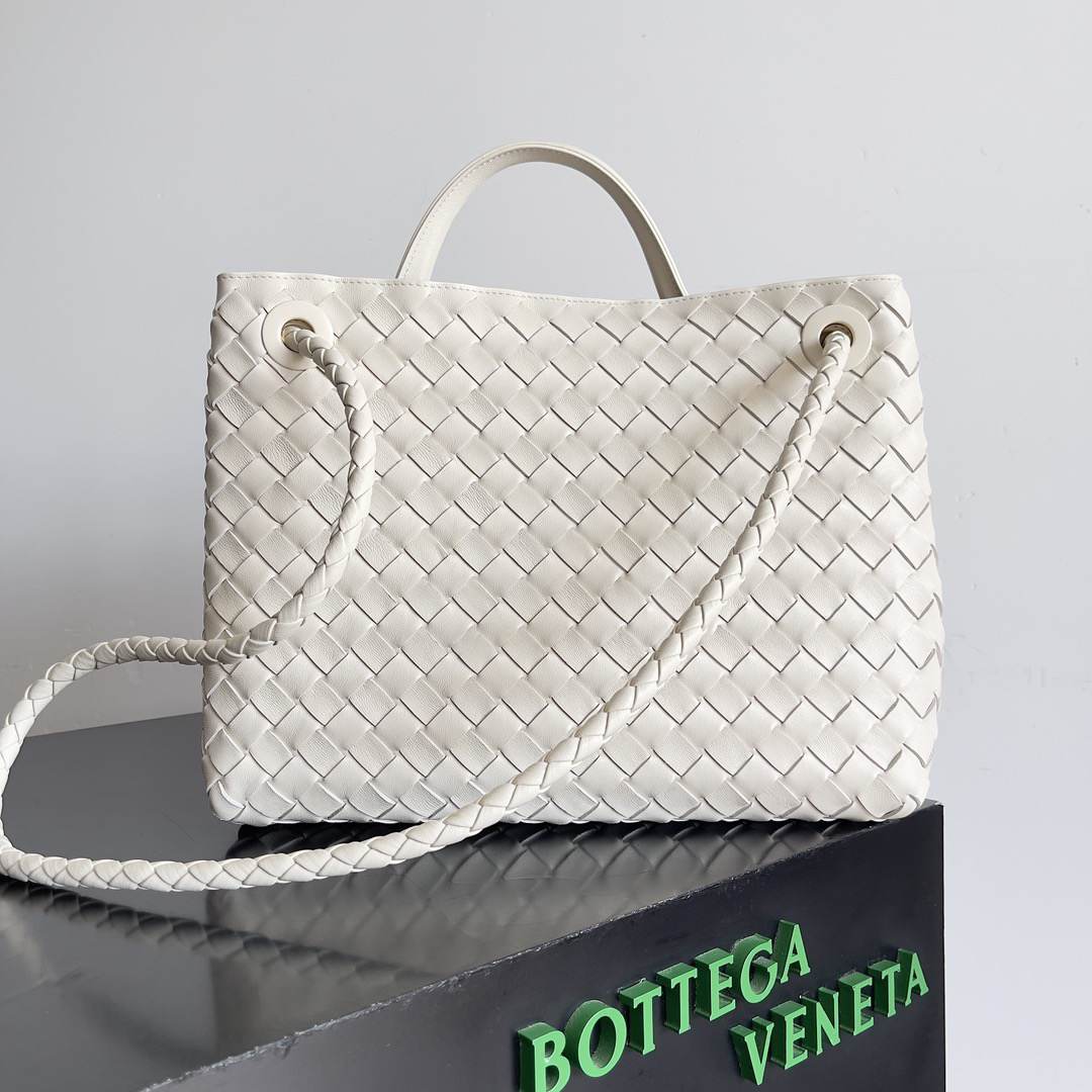 B0tt*ga Ven*ta Medium Andiamo(HIGH-END GRADE)