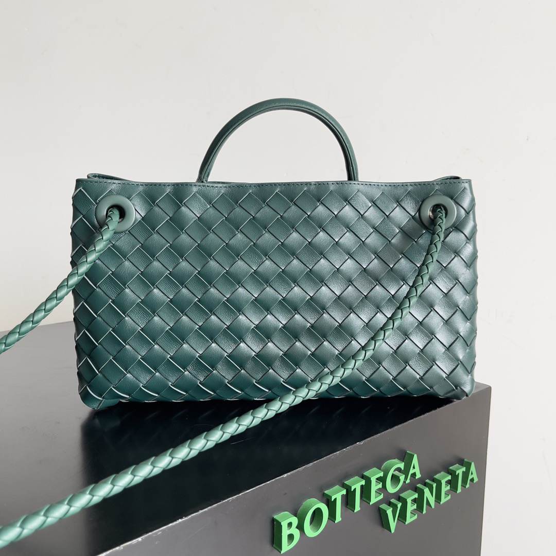 B0tt*ga Ven*ta East-West Andiamo(HIGH-END GRADE)