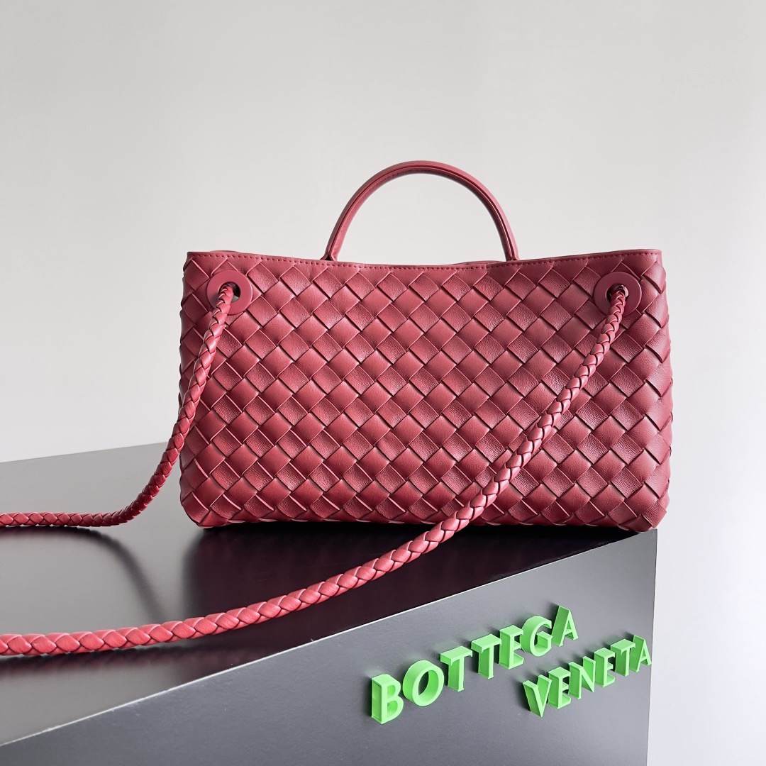 B0tt*ga Ven*ta East-West Andiamo(HIGH-END GRADE)