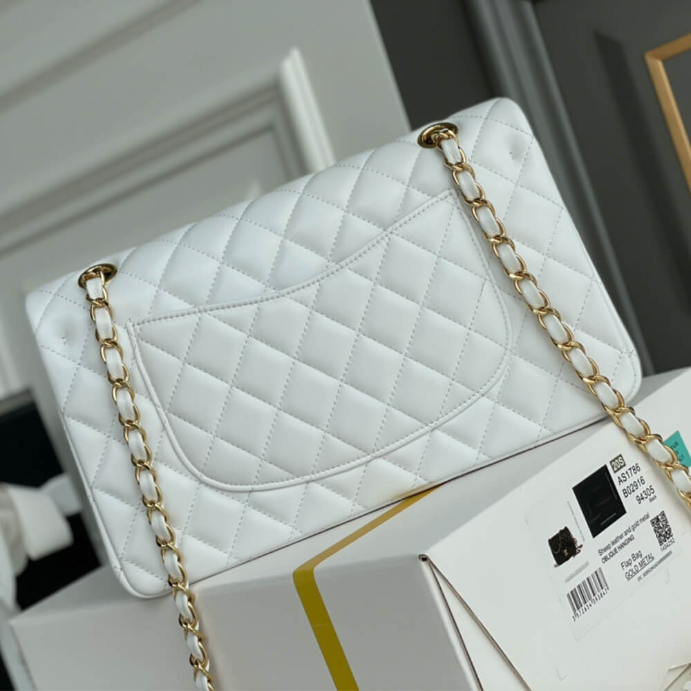 Ch**el Medium Classic Flap Handbag