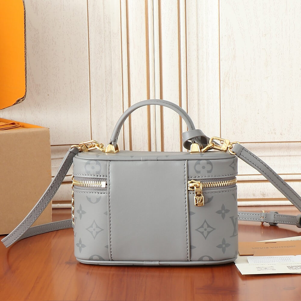 LV Vanity Chain Pouch
