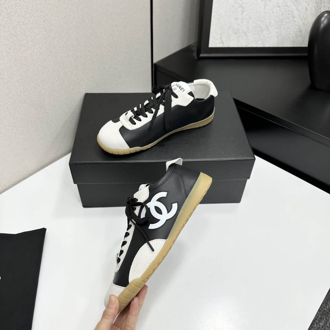 Ch**el Sneakers