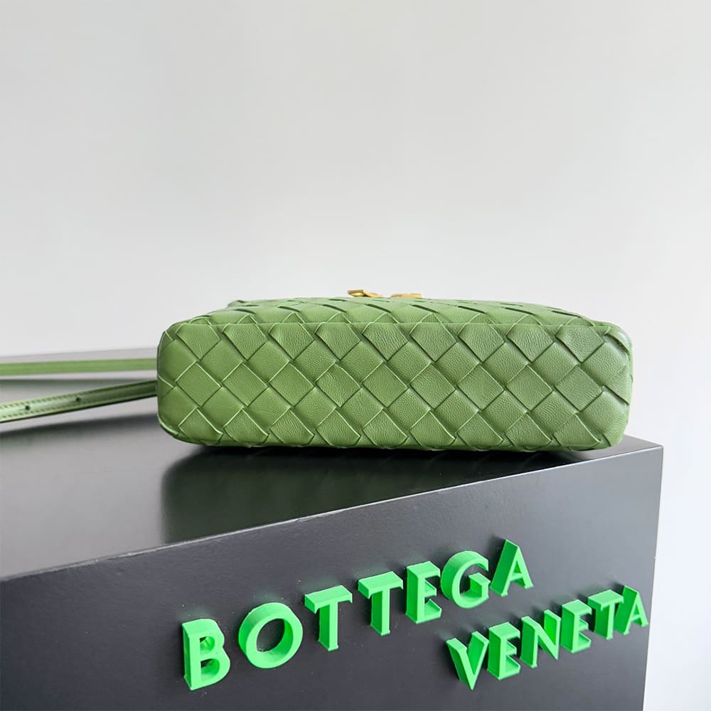 B0tt*ga Ven*ta Bang Bang Vanity Case(high-end grade)