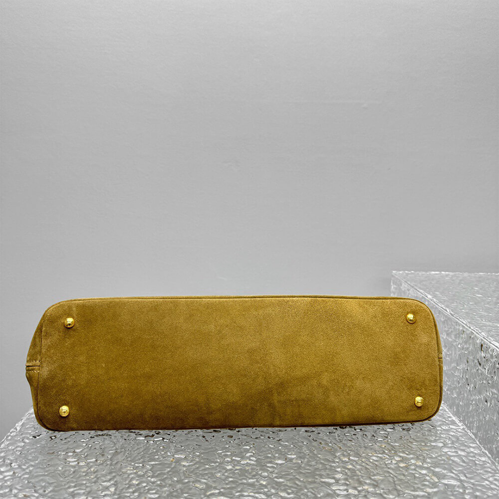M1um1u Large Aventure suede bag(HIGH-END GRADE)