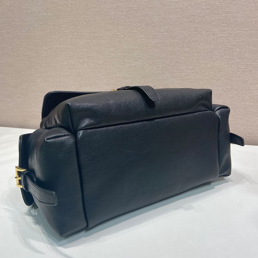 Pra*a Explore medium nappa leather tote bag(HIGH-END GRADE)