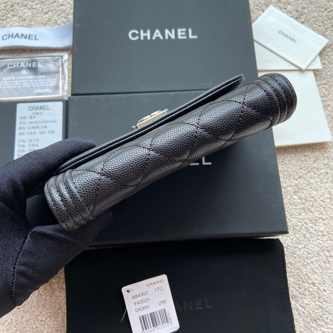 Ch**el boy long wallet
