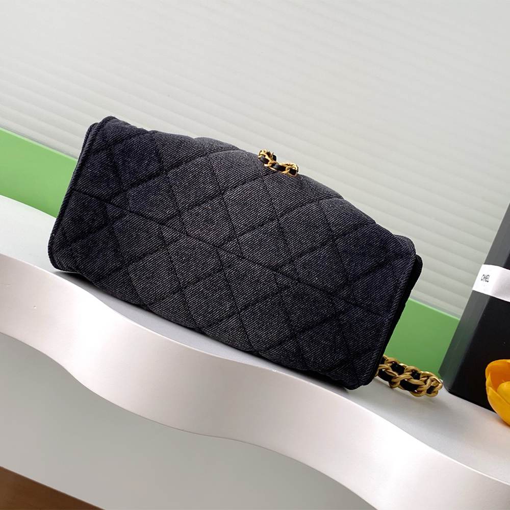 Ch**el 25 Mini Handbag(HIGH-END GRADE)