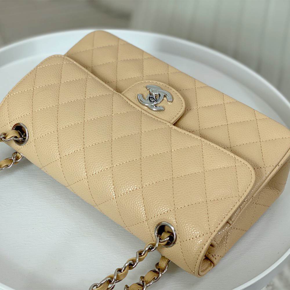 Ch**el SMALL CLASSIC HANDBAG