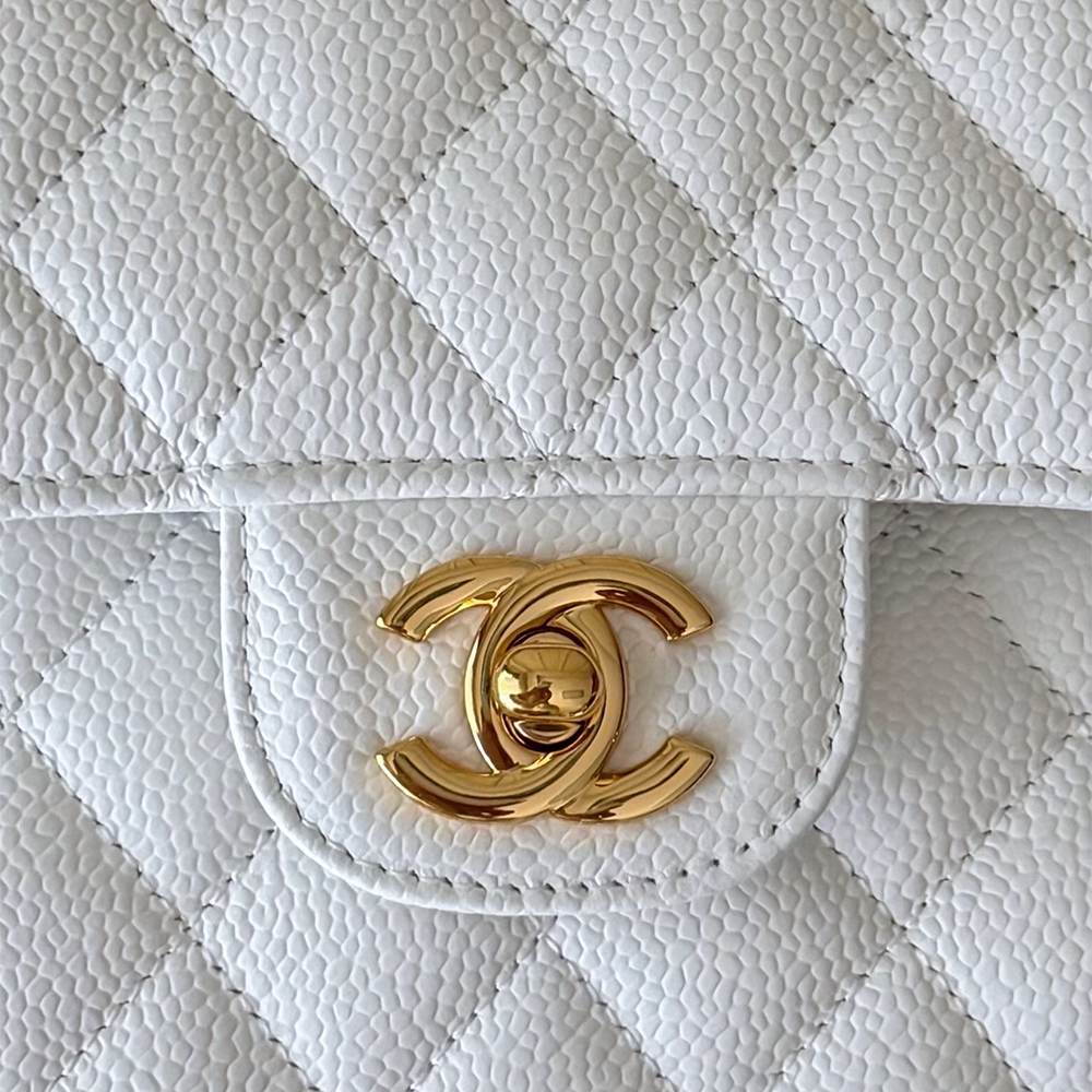 Ch**el SMALL CLASSIC HANDBAG