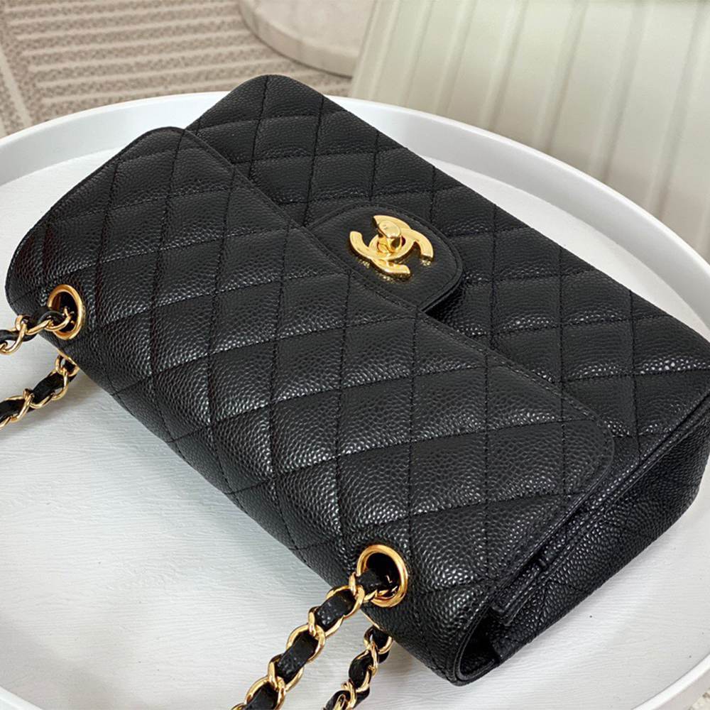 Ch**el SMALL CLASSIC HANDBAG