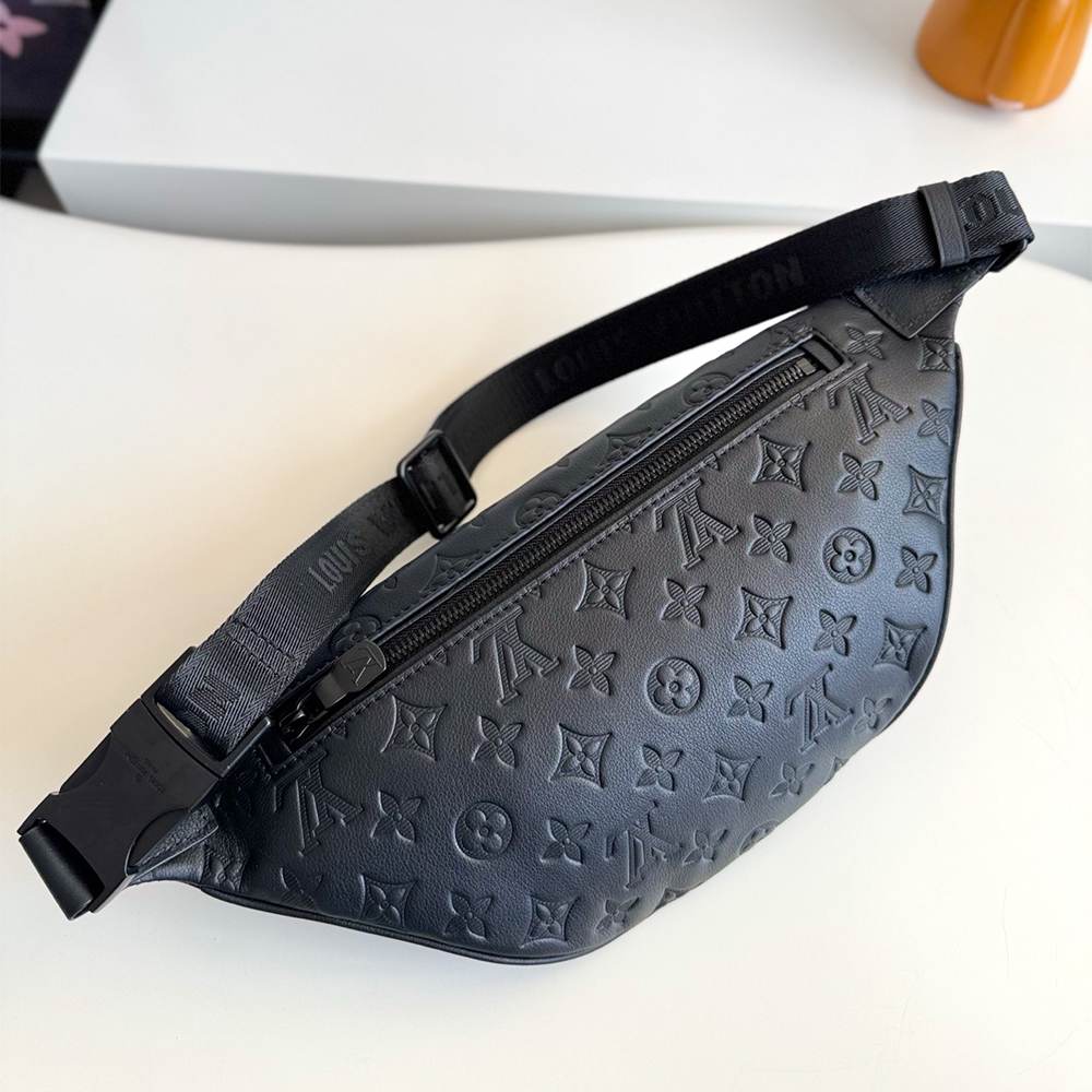 LV Discovery Bumbag PM