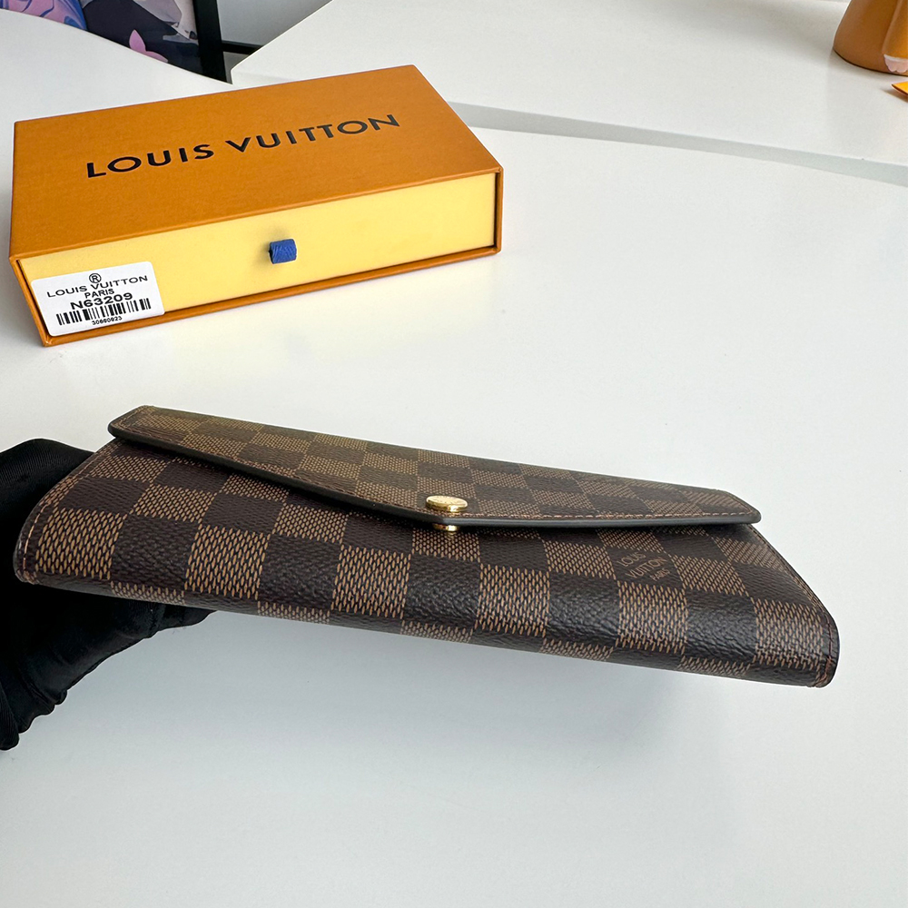 LV Sarah Wallet