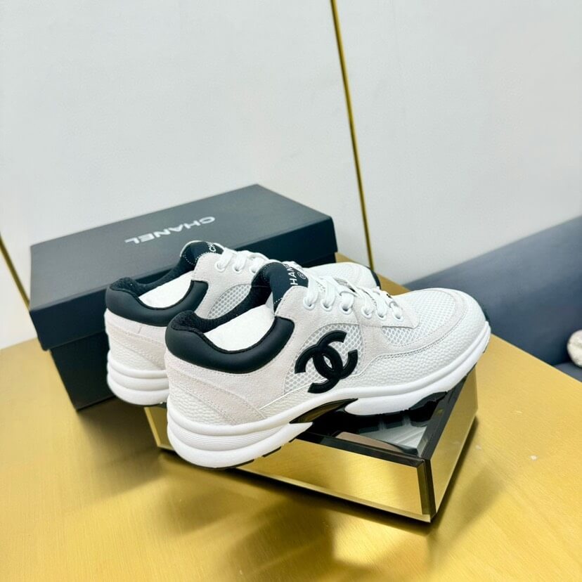 Ch**el Trainers