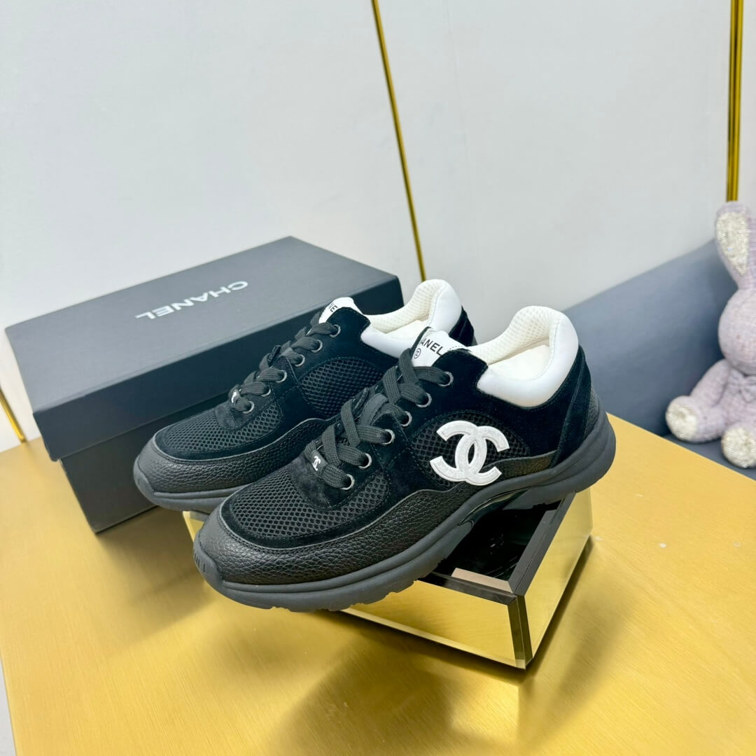 Ch**el Trainers
