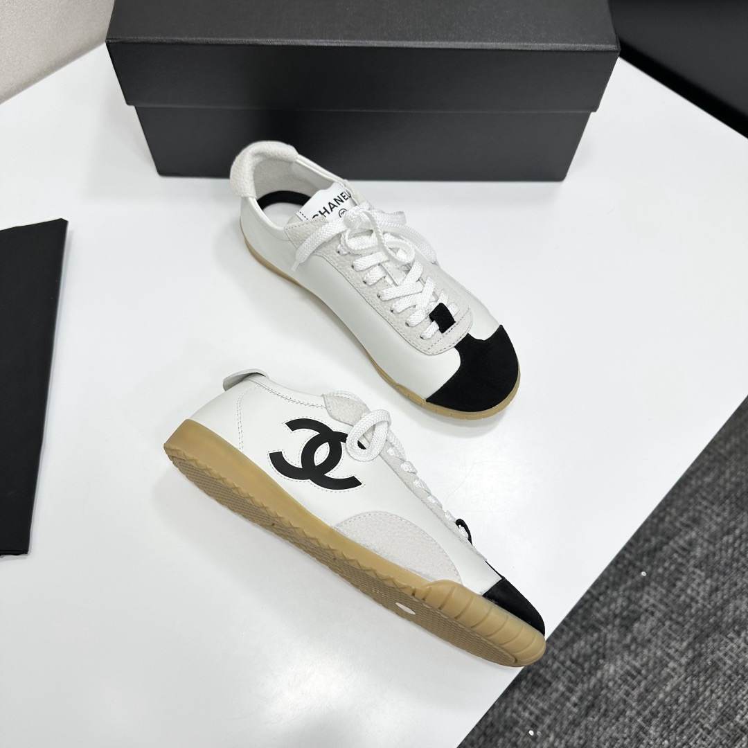 Ch**el Sneakers