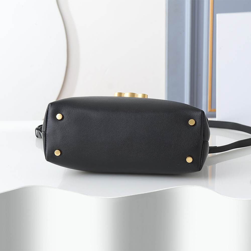 Ce1i*e MEDIUM NINO BAG IN S*pPLE GRAINED CALFSKIN(HIGH-END GRADE)