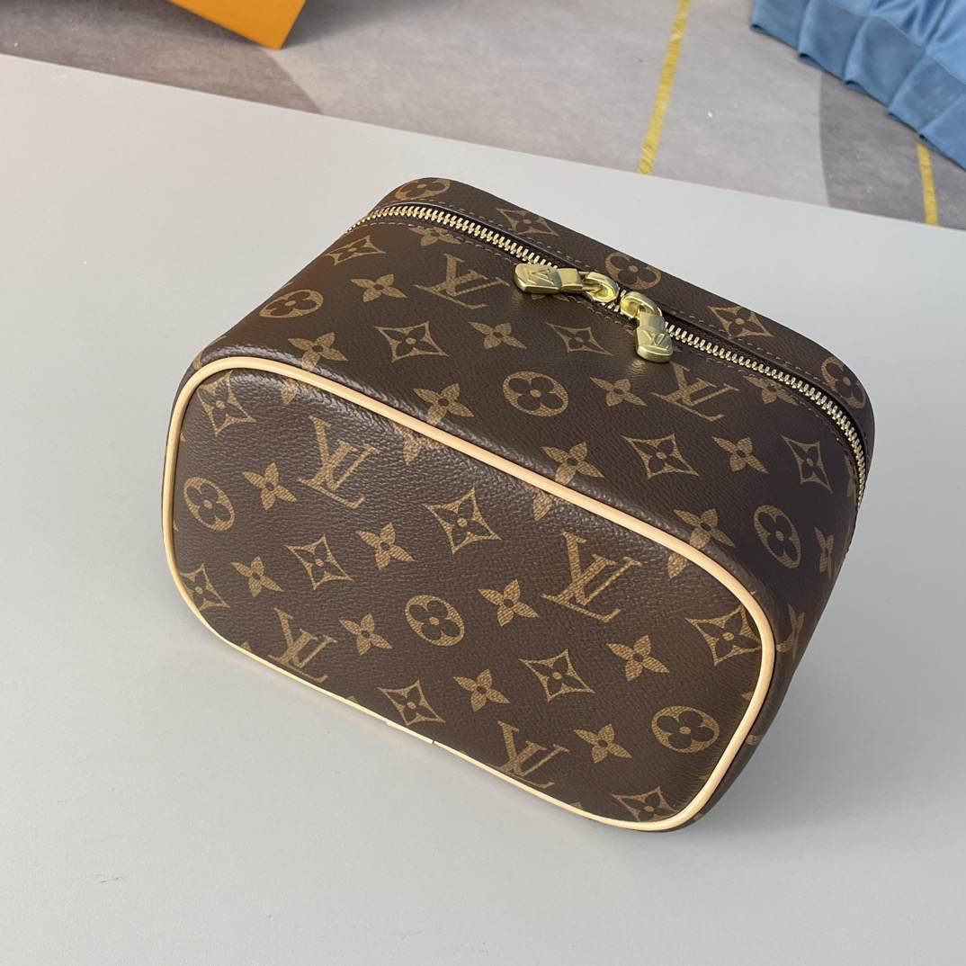 LV Nice Mini