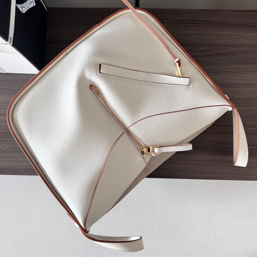 L0ew* Small Hammock bag in soft grained calfskin