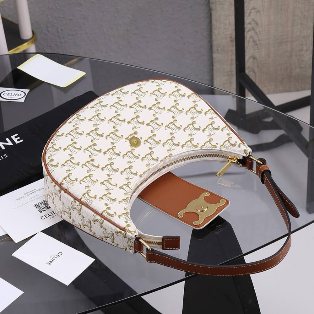 Ce1i*e MEDIUM AVA TRIOMPHE BAG in Calfskin