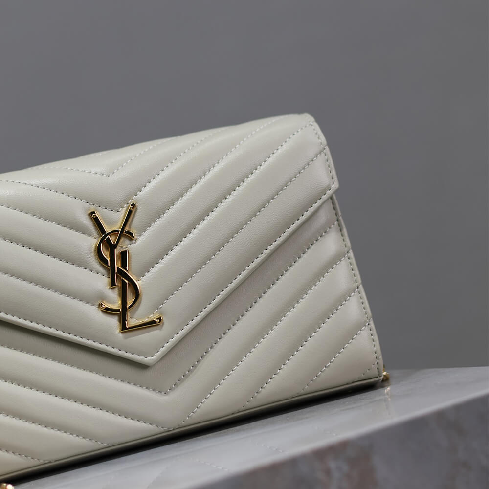 Y51 cassandre chain wallet in lambskin