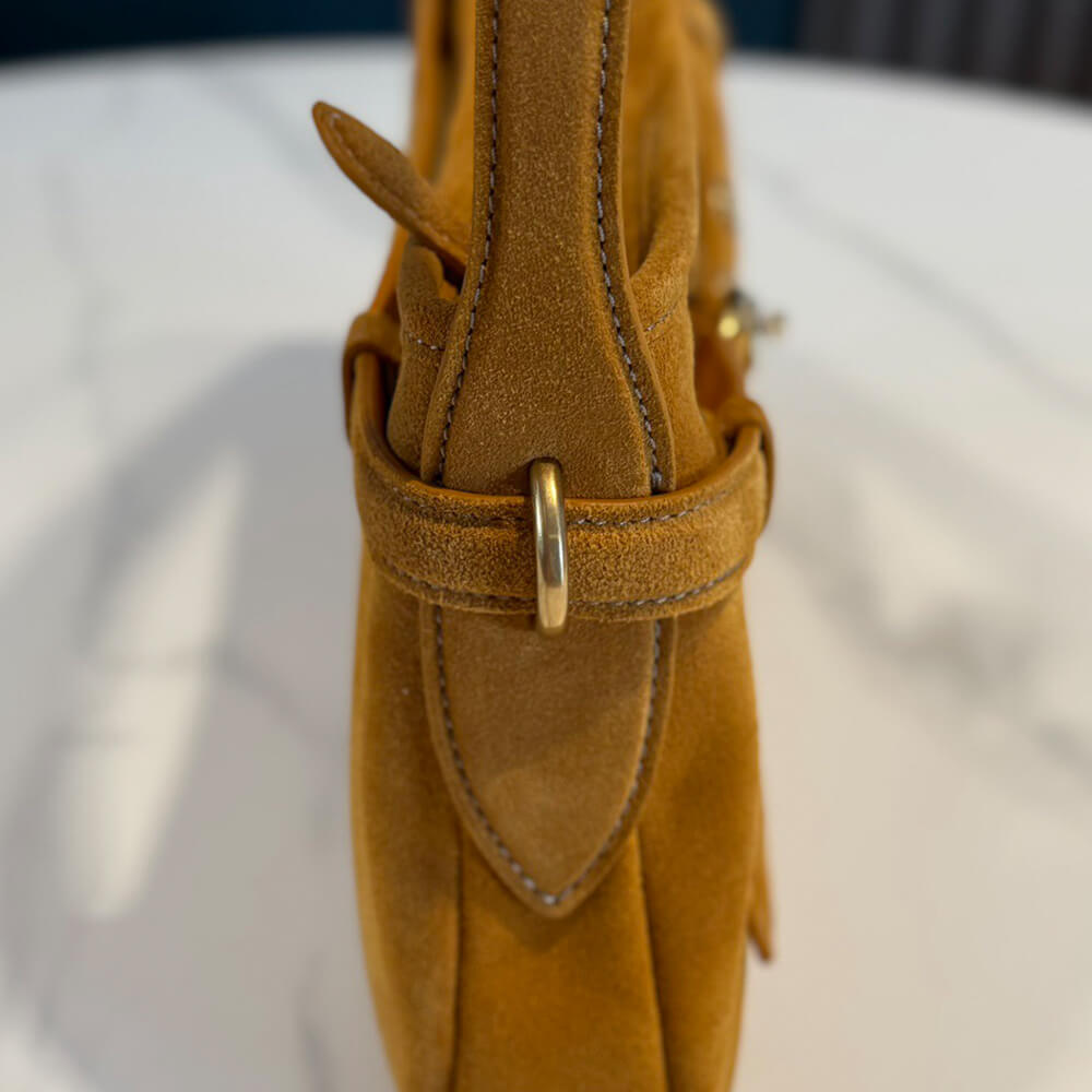 M1um1u Regular Aventure suede bag(HIGH-END GRADE)