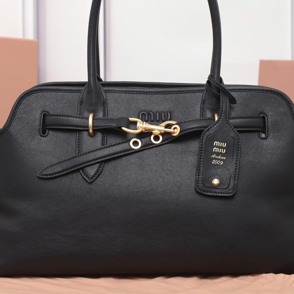 M1um1u Large Aventure nappa leather bag(HIGH-END GRADE)
