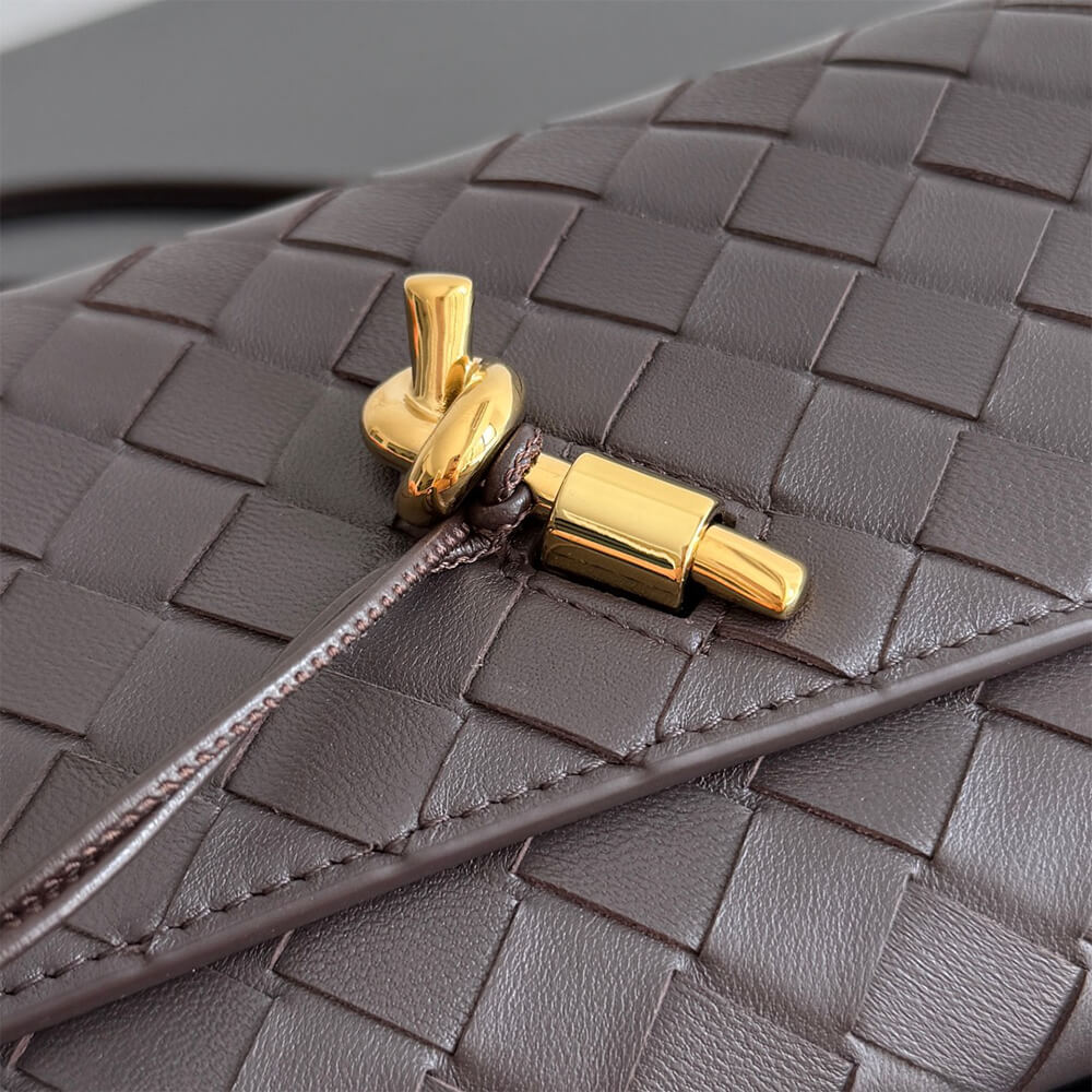 Bottege Ven*ta Andiamo Pouch on Strap(HIGH-END GRADE)