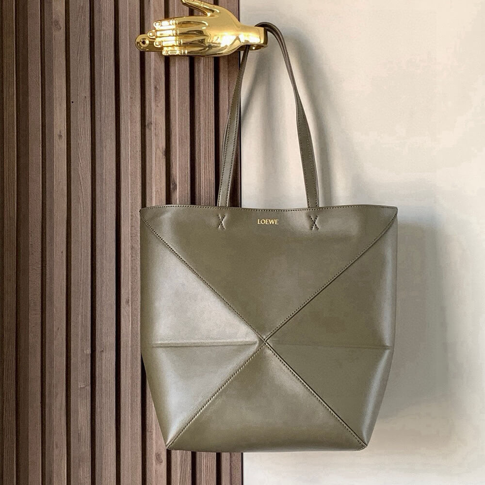 L0ew* Medium Puzzle Fold tote in shiny calfskin(HIGH-END GRADE)