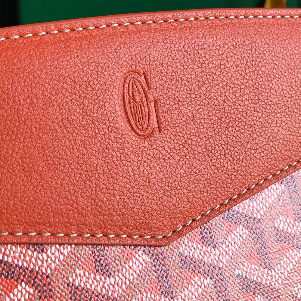 G09ard Structured Roulette PM Bag