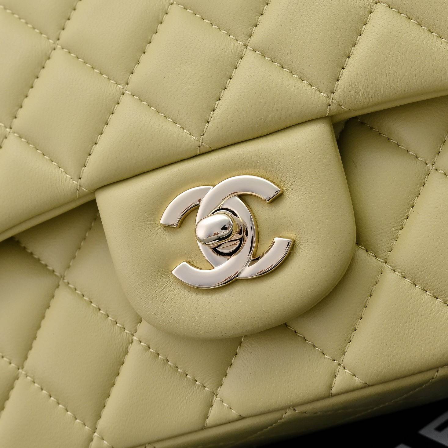 Ch**el Classic 11.12 Handbag(HIGH-END GRADE)