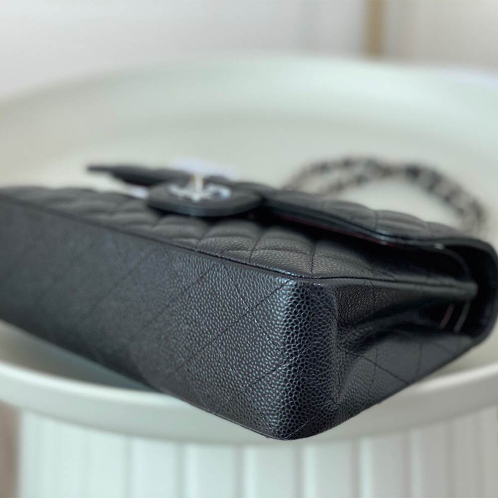 Ch**el SMALL CLASSIC HANDBAG