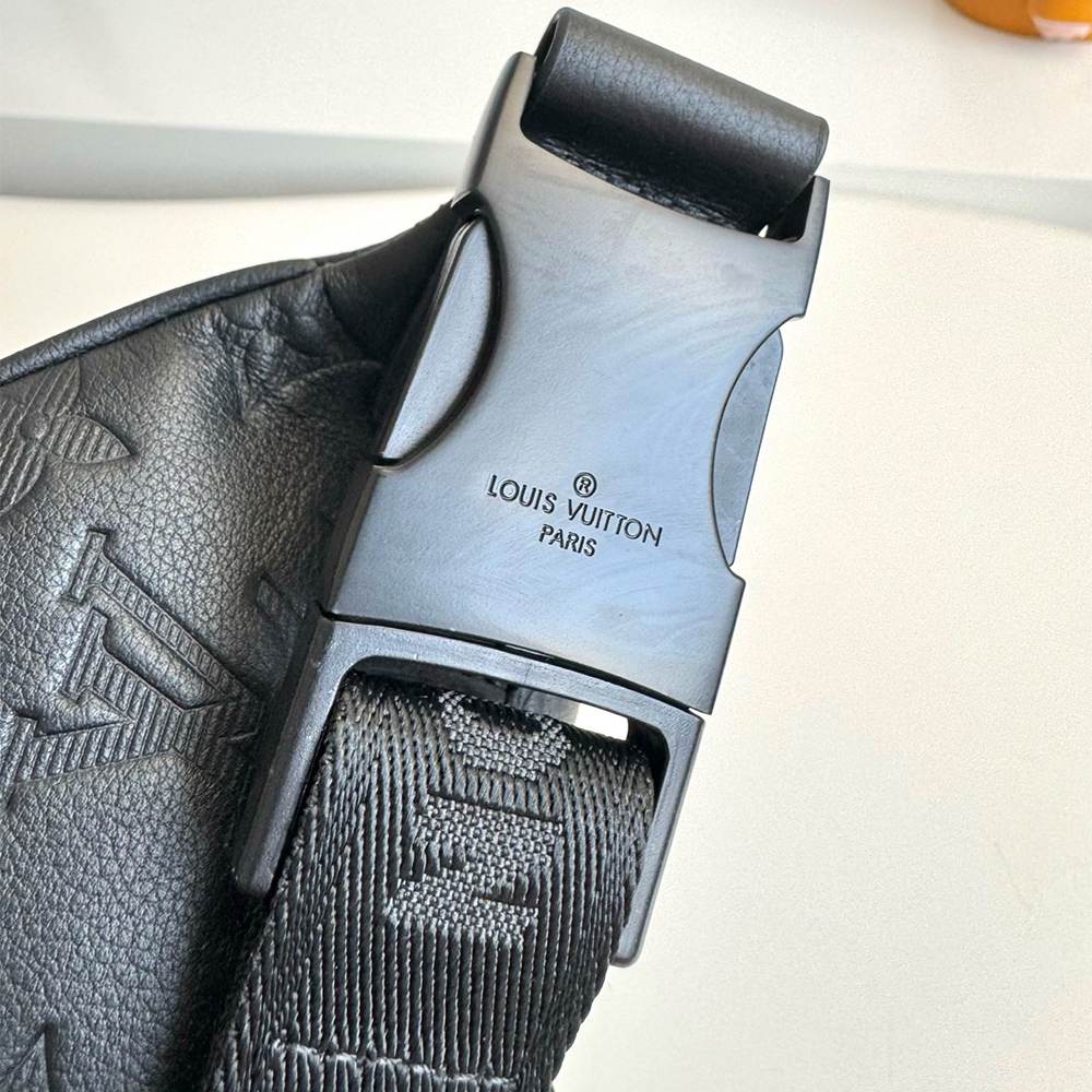 LV Discovery Bumbag PM
