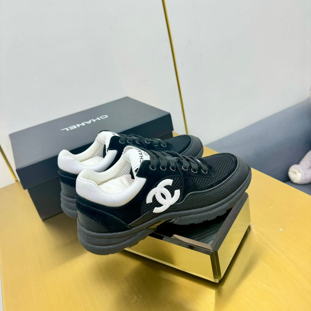 Ch**el Trainers