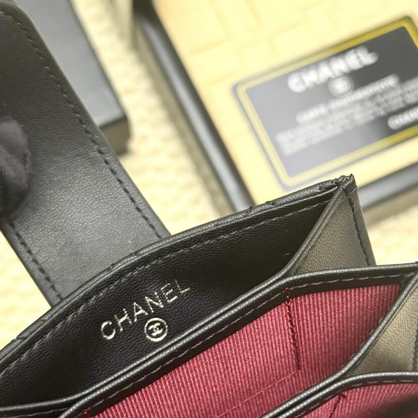 Ch**el Accordion Card Holder