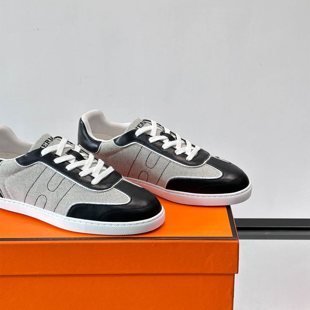 H**me5 Match sneaker