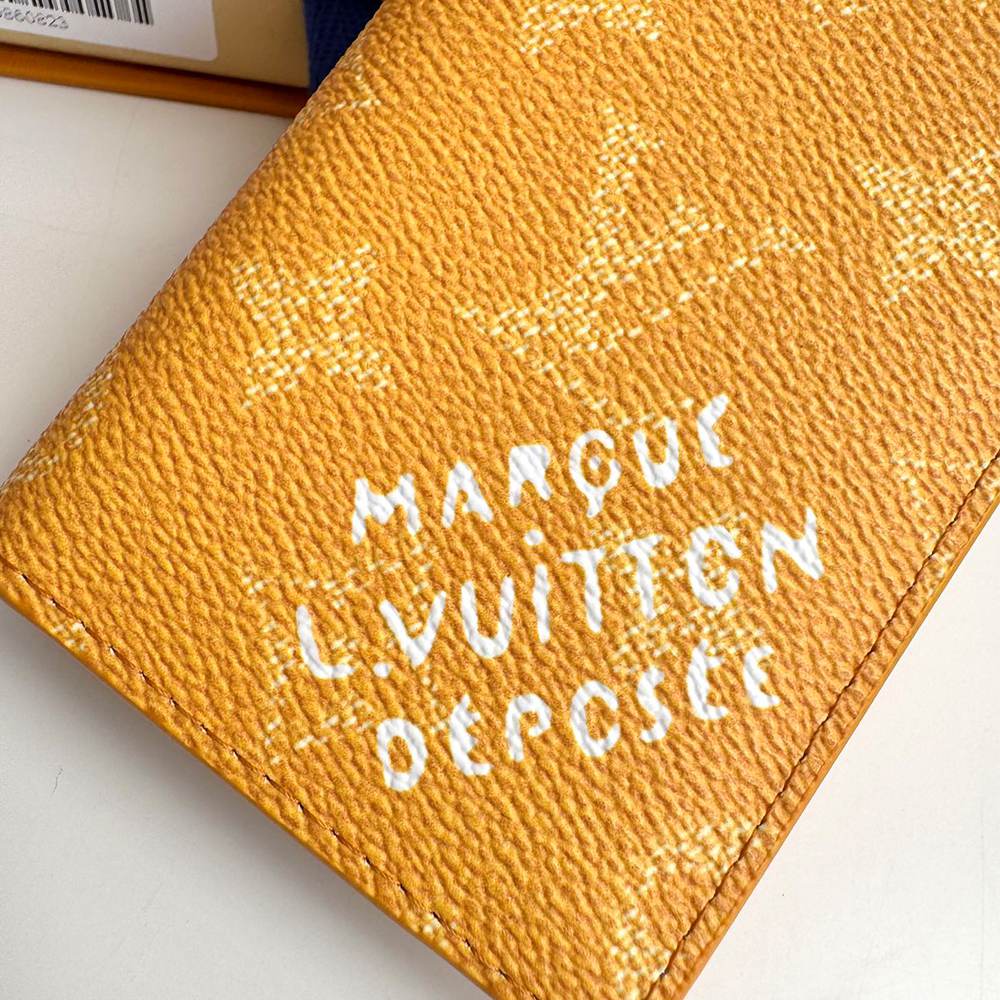 LV Pocket Organizer