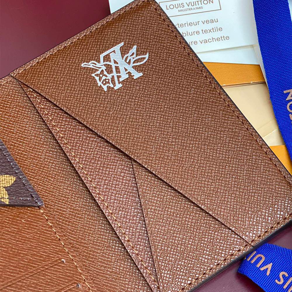 LV Pocket Organizer