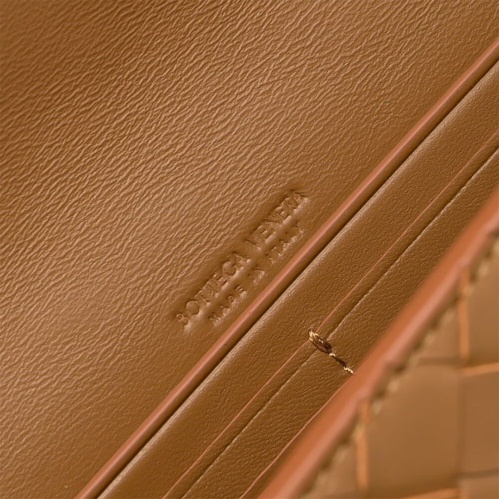 B0tt*ga Ven*ta Andiamo Clutch(HIGH-END GRADE)
