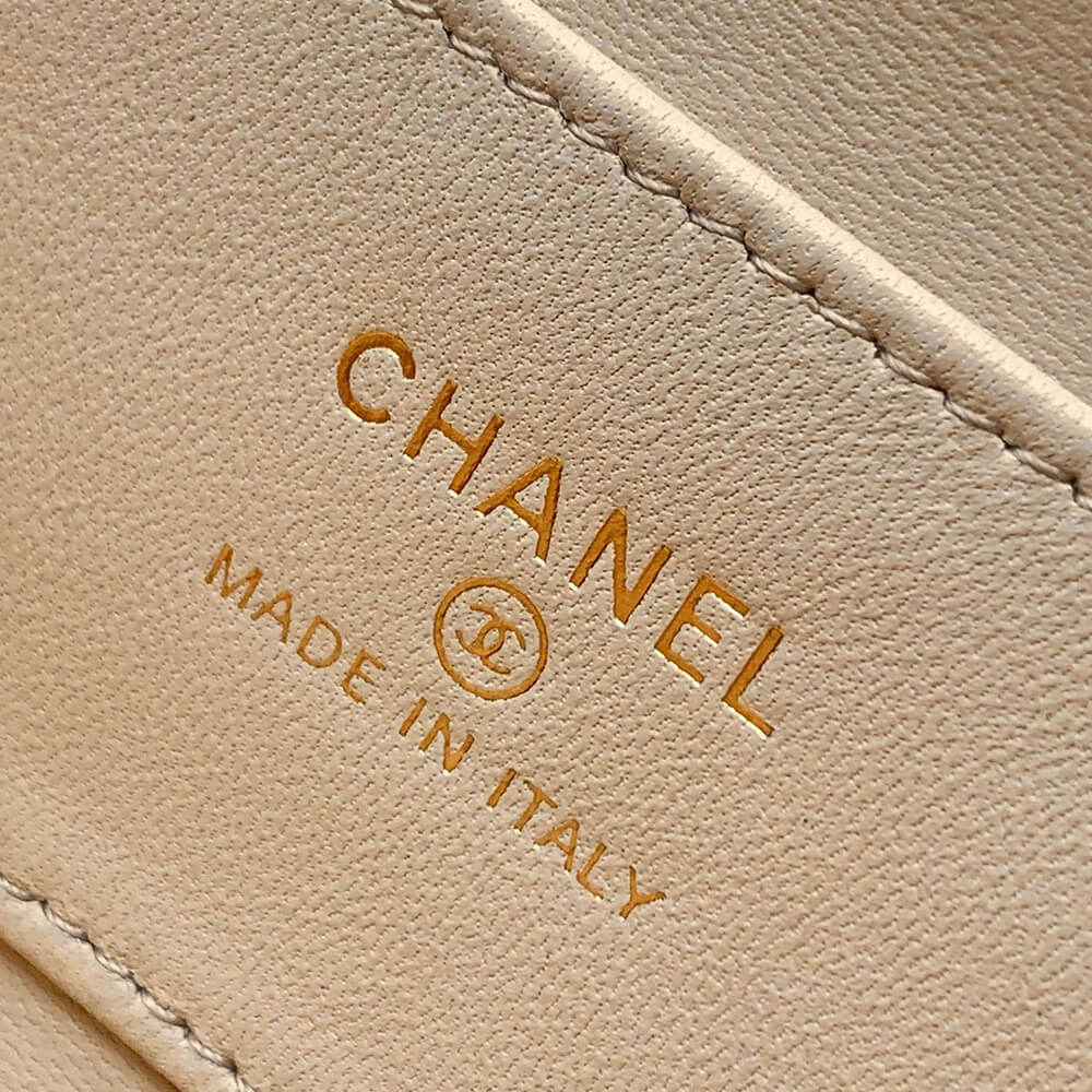 Ch**el Clutch with Chain(HIGH-END GRADE)