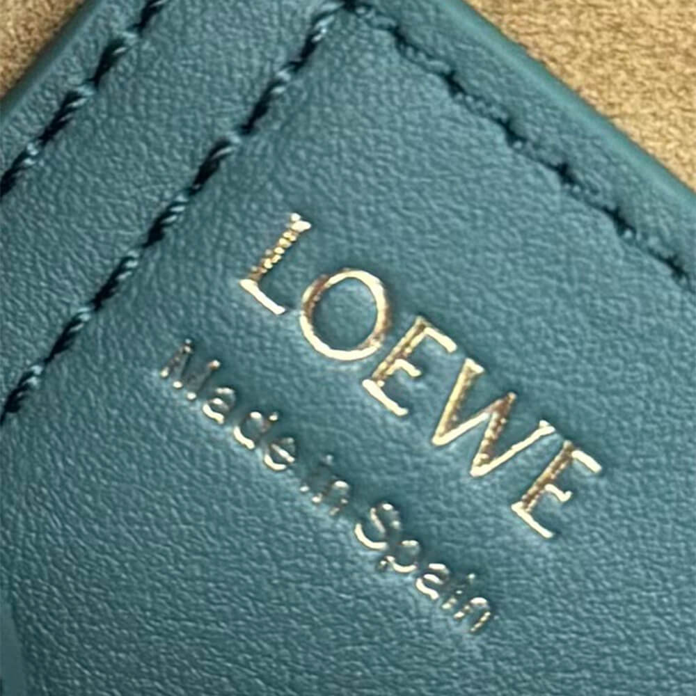 L0ew* Mini Pebble bucket in smooth calfskin(high-end grade)