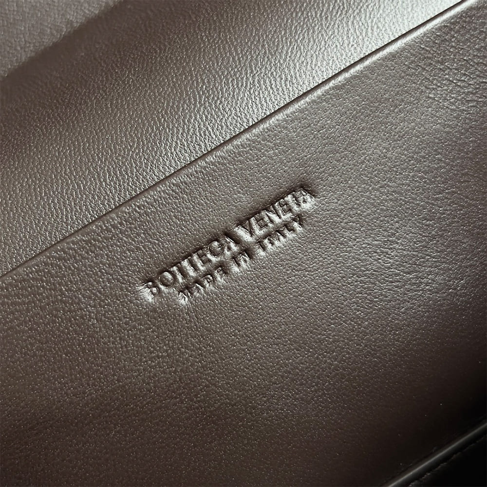 B0tt*ga Ven*ta Bang Bang Vanity Case(high-end grade)