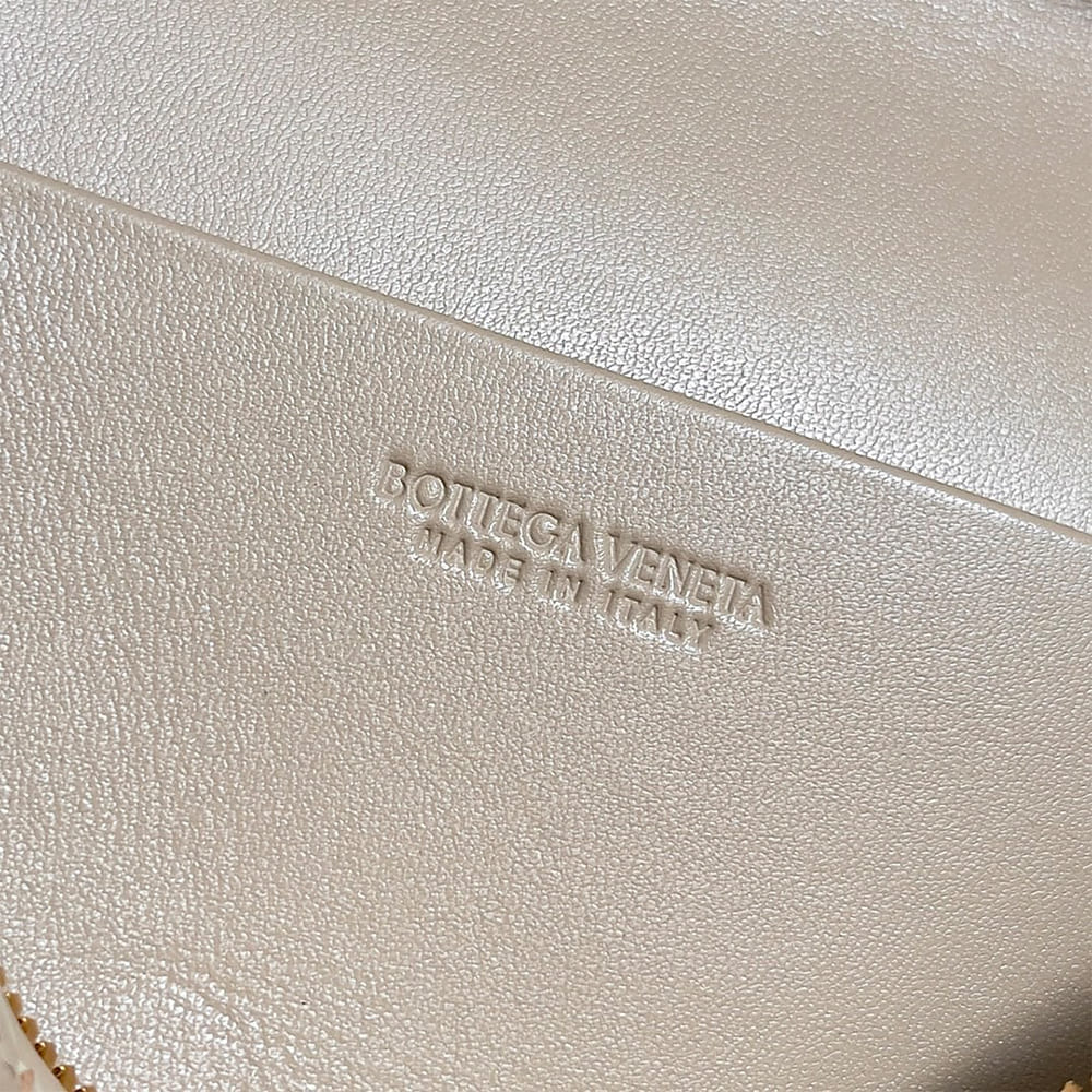 B0tt*ga Ven*ta Bang Bang Vanity Case(high-end grade)