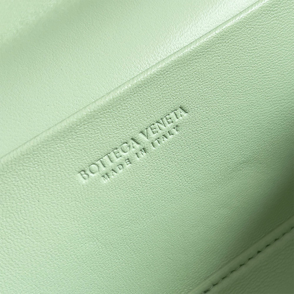 B0tt*ga Ven*ta Bang Bang Vanity Case(high-end grade)